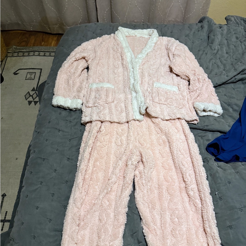 Cozy Plush Lounge Sleepwear Pjs Set